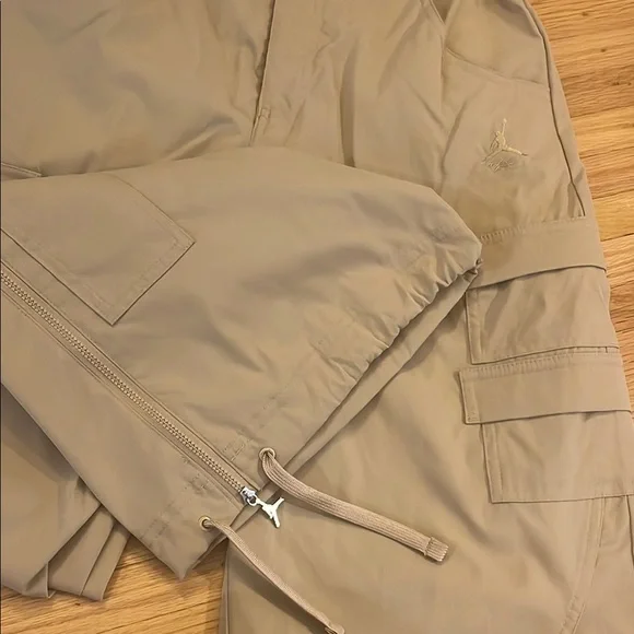 Jordan Nike Women’s Khaki Cargo - Picture 5 of 7